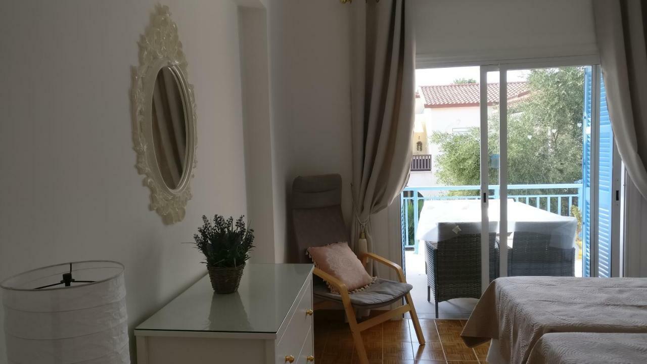 Appartement Limnaria West Park à Paphos Extérieur photo